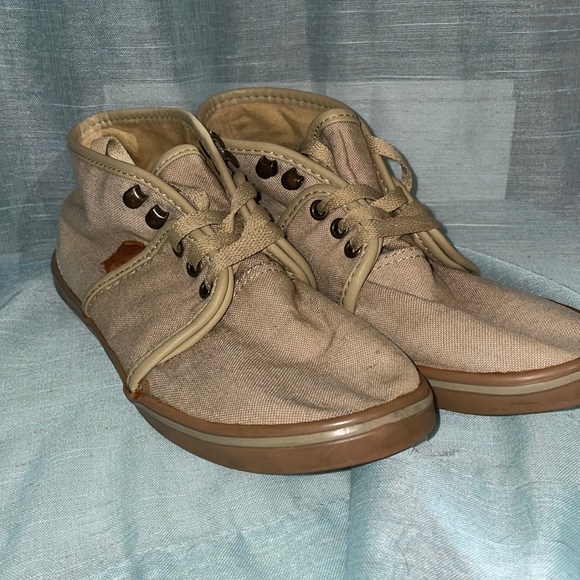 Vans Shoes - Vans Camryn Sneakers